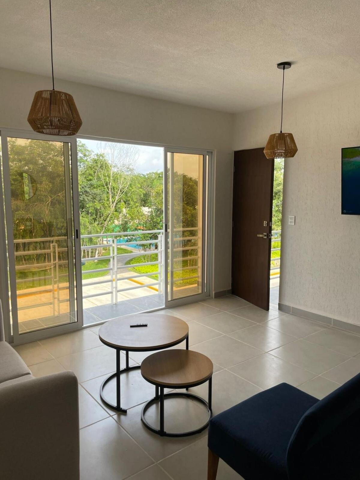 Apartamento With 3 Bedrooms, Ac, Pool And Clubhouse Playa del Carmen