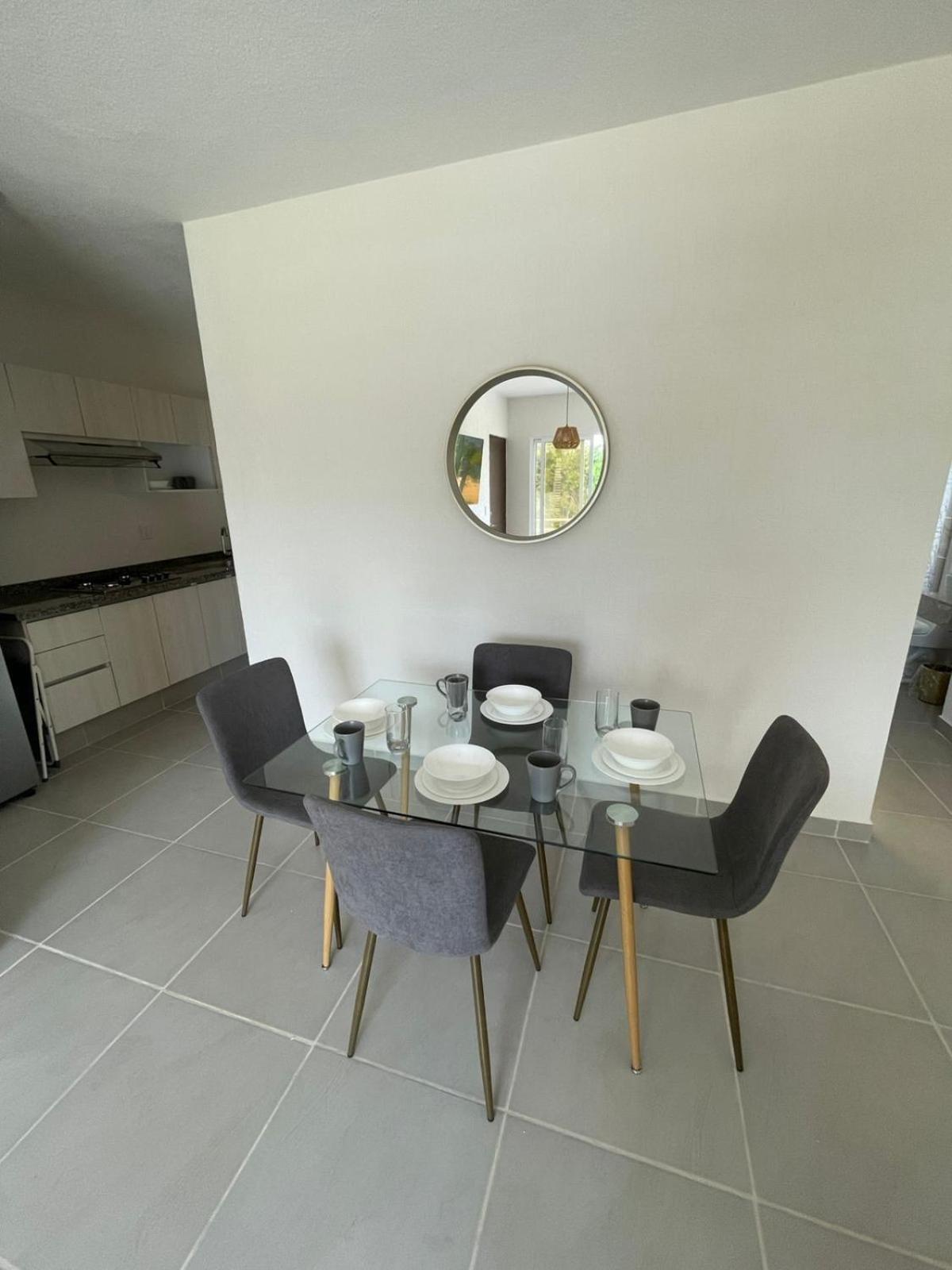 Apartamento With 3 Bedrooms, Ac, Pool And Clubhouse